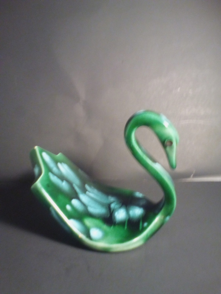 Vintage Ceramic Swan Bird Figurine 5″H X 6»L Green MCM