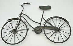 Hanging Bicycle Sculpture Wall Art Rustic Metal Wall Décor