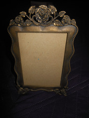 VINTAGE THE WESTON GALLERY PHOTO PICTURE FRAME ANTIQUE GOLD FINISH RECTANGLE 5X3