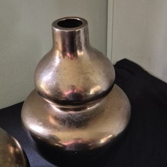 Vintage Gold Metallic Bud Vase – Bottle Shape Free Standing Decor for Any Room