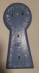 Vintage Smurf Key Storage Holder Handmade High School Project Wall Deco Keyhole