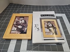 Malden picture frame Light brown wood 3.5″ x 5″ stand vertical or horizontal