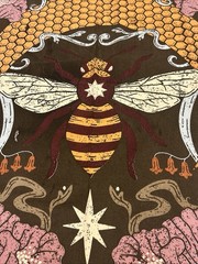 Harvest Honey Bee Small Tapestry 3″ x 3.5″ / Screen Printed by hand India Cotton
