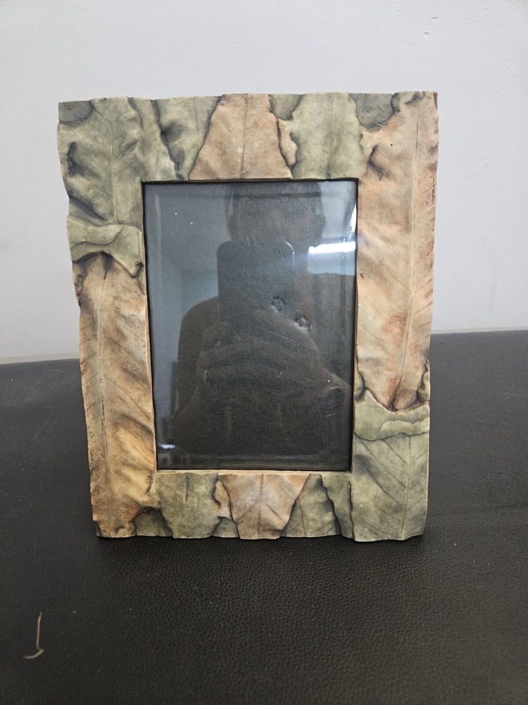 Leaves 3D Photo Picture Frame 6.75” x 4.75” Resin