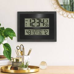 513-75624 La Crosse Technology Atomic Digital Wall Clock with TX141V3 – Open Box