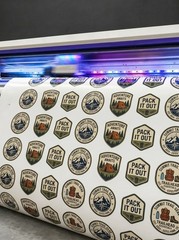 Custom Logo Vinyl Stickers Die Cut Full Color Waterproof Gloss Labels