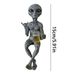 Alien Statue Drinking Beer Alien Sculpture Resin Craft Novelty Funny Decoration