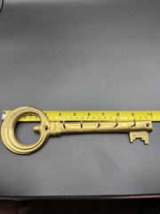 Vintage Solid Brass Skeleton Key Shaped Key Holder Hanger 5 Hook Wall Decor