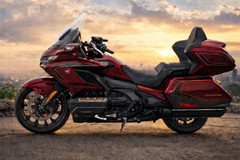2025 Honda Gold Wing 50th Anniversary Bordeaux Motorcycle Poster 24×36 – Manual