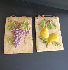Kitchen Wall Plaques Tuscan Rustic 3D Pears Grapes 2 Textured Resin Jute Hangers