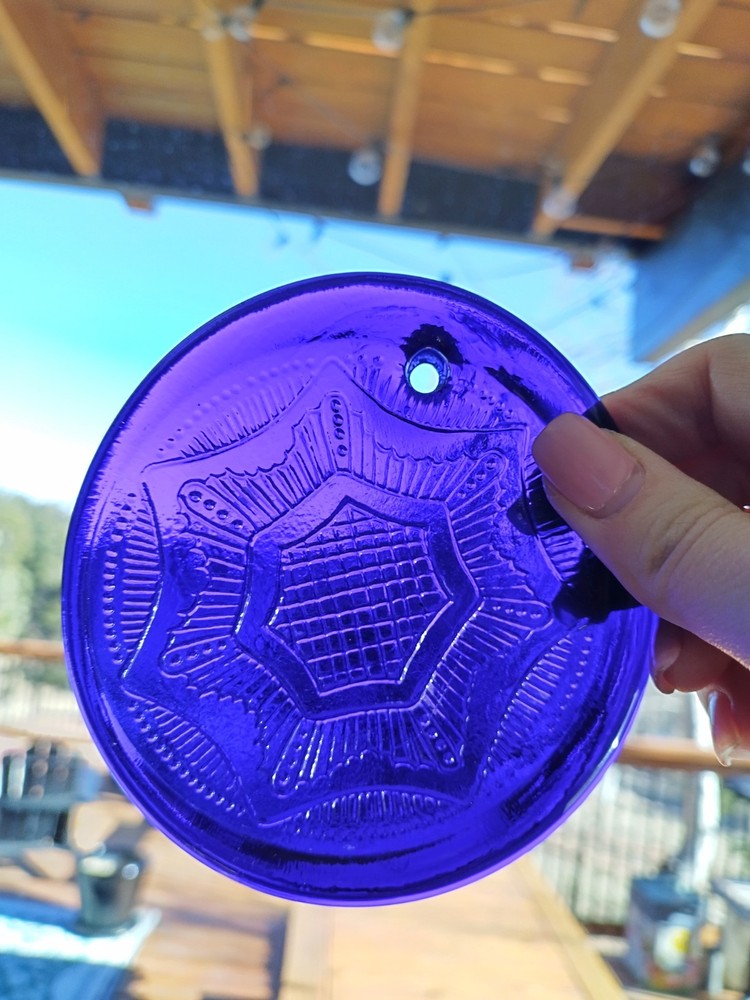 Vintage Cobalt Blue Pressed Glass Sun Catcher. Star Design. 4″ in diameter