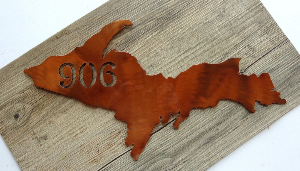 Upper Peninsula Michigan 906 Outline Plasma Cut Metal Wall Art 16″ Wide Copper