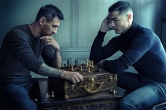 Cristiano Ronaldo And Messi Play Chess World Cup Wall Art Home – POSTER 20″x30″