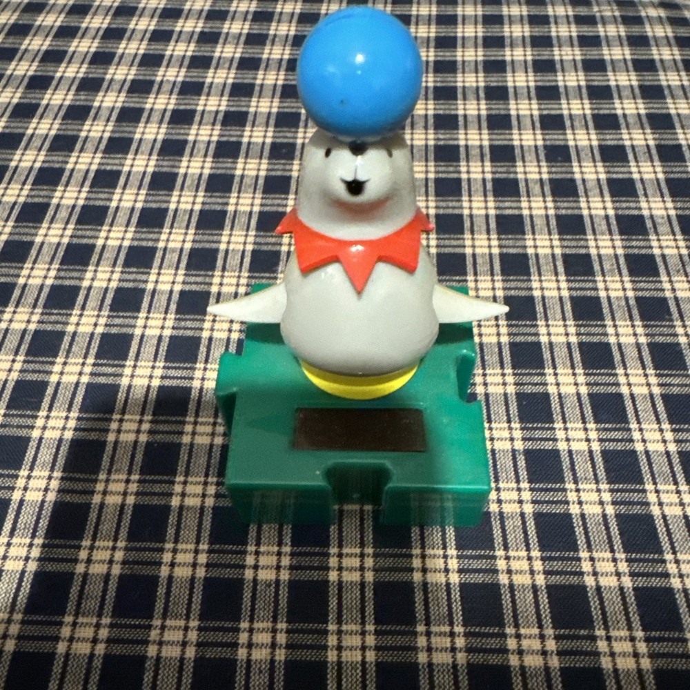 Solar Powered Dancing Dancer Connectable Circus Balancing Seal