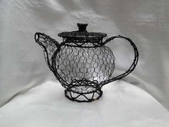 Wire Frame & Chicken Wire Mesh: Teapot & Lid Sculpture, 7 3/4″ Tall