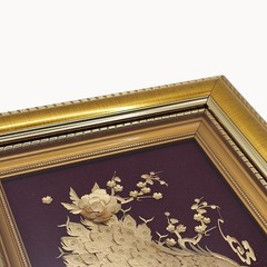 Innovative Gloves Art Frame Gold Frame Red Velvet Matted 3D Peacock Dried Floral