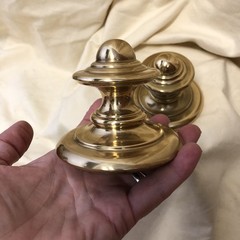 Simple Brass Traditional Turned Wood Knob Finial Shape Paperweights Office Decor