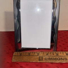 Burnes of Boston Silver Colored Photo Frame 4×6 Photo Vertical or Horizontal