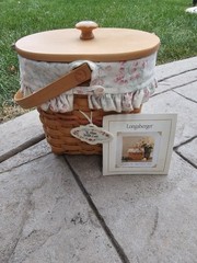 Longaberger 2001 Mother’s Day Vintage Blossoms Basket with Lid & liner Complete