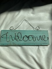 Marjolein Bastin Wire and Wood Welcome Sign. Home Decoration. Spring Summer