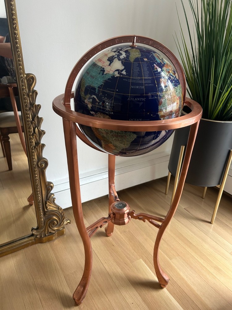 Gemstone Globe Lapislázuli With Cooper Tripod Stand