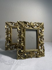 Set Of 2 Gold Rococo Style Resin 8×10 Easel Frames Inside: 3.5 X 5.5 In