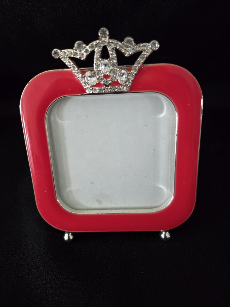 Red 2″x 2″ Frame With Silver Princess Crown Embellishment
