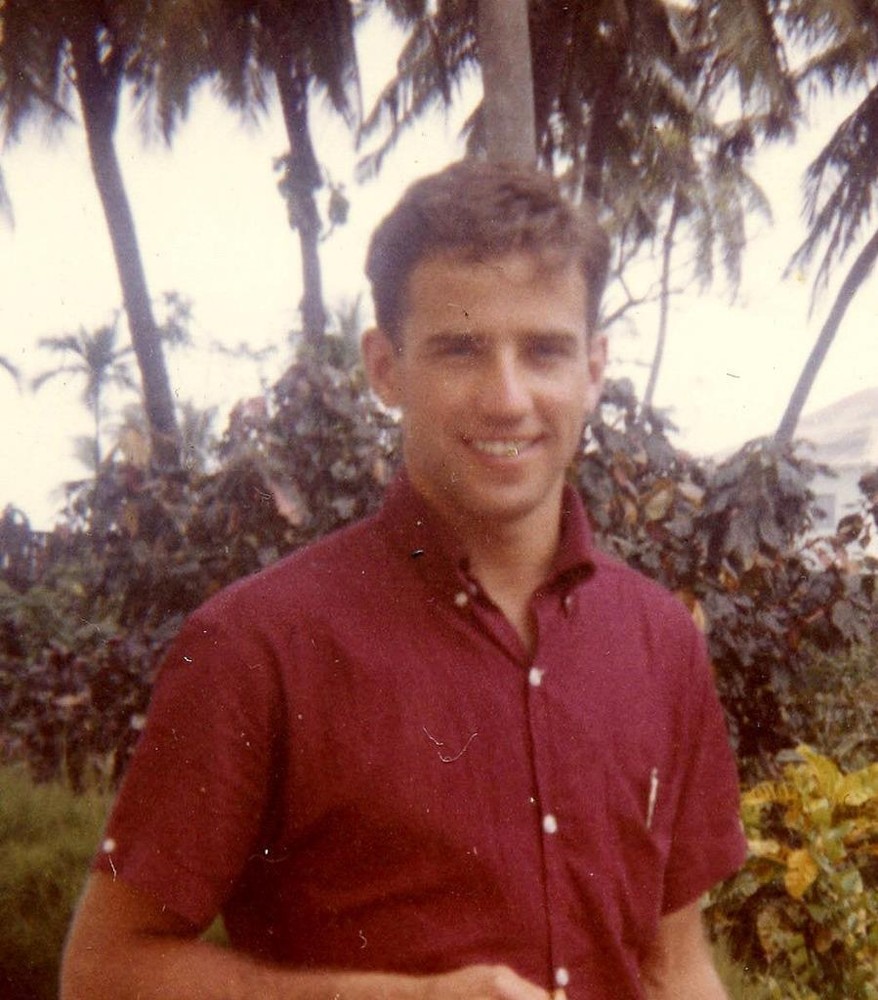 JOSEPH JOE BIDEN YOUNG SENATOR GLOSSY POSTER PICTURE PHOTO PRINT BANNER 9765