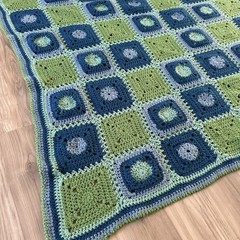 Vintage Granny Square Crochet 3D Rose Afghan 58 x 44 Green Blue Throw Cottage