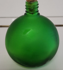 EMERALD GREEN ROUND MINI DECORATIVE BOTTLE RED CORKED STOPPER 4 INCHES 4 OZS
