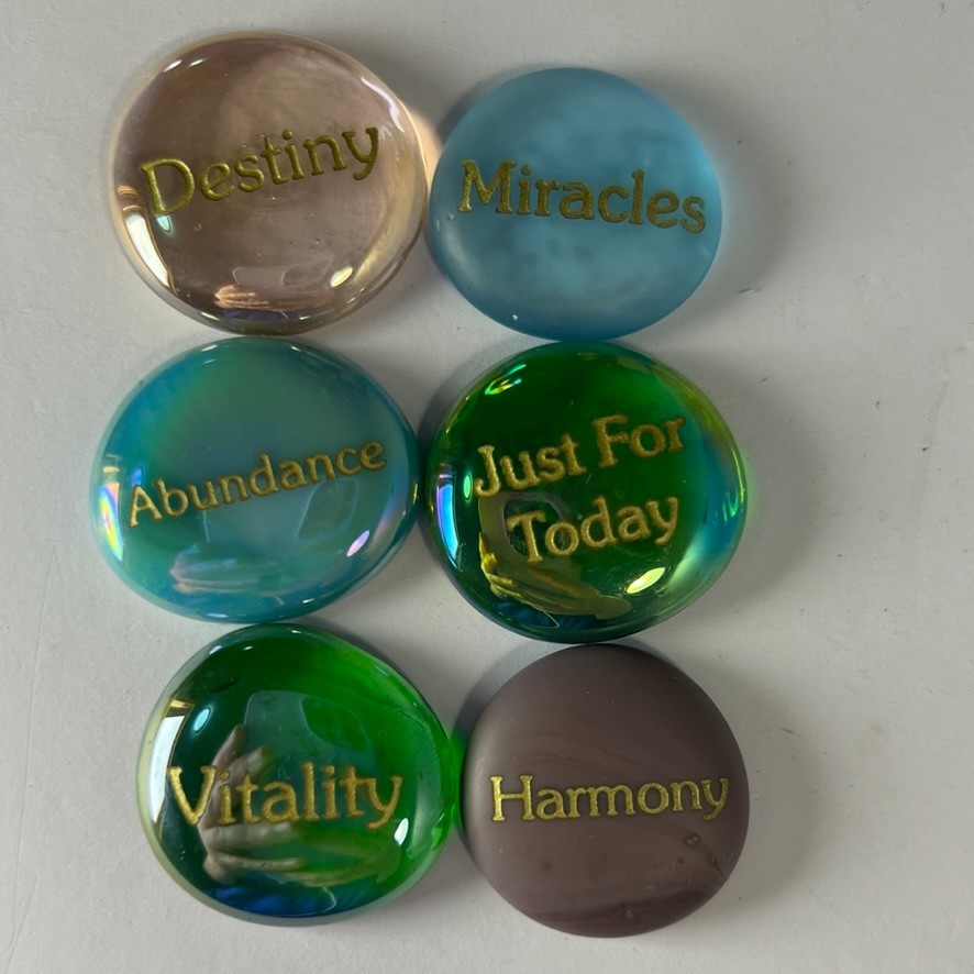 Inspirational Affirmation Glass Stones Set of 6 – Motivational Words Decor