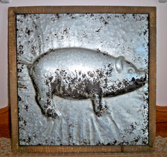Primitive Farmhouse Framed Distressed Galvanized Steel Pig 3D Wall Art – 15 x 15