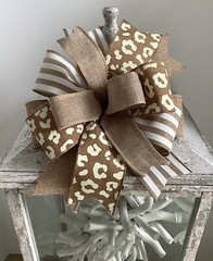 10″ Leopard Wreath Bow, Everyday Bow, Leopard Lantern Bow – Handmade