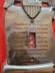 Stylset Wallplate with Thomas Jefferson’s Quote, Freedom is the right to Choose
