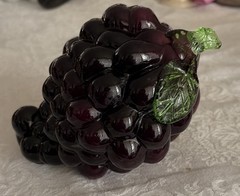 Murano Style of Purple Grape Hand Blown Decorative Art Glass Fruit 6”x4”