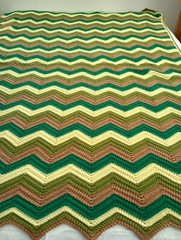 Handmade Afghan Zigzag Chevron Multicolor ~ 74″X56″ EUC Green Yellow Beautiful