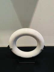 VTG Artistic Sculpture White Marble Ring Sculpture W/Stand Home Decor