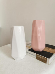Small White vase,7.5 inch Ceramic Flower Vases Minimalism Style for Modern Table