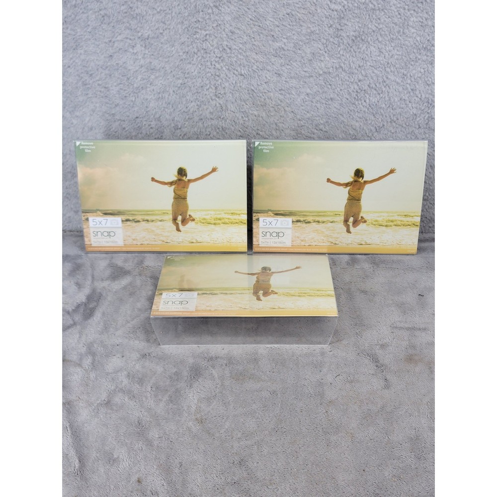 Snap 5×7 Acrylic L-Frame Clear Tabletop Picture Frames 3 Pack H8001H10C