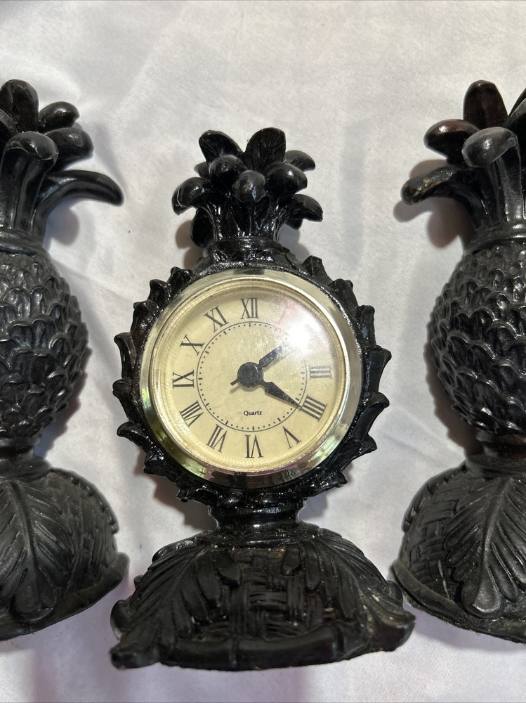Pineapple Clock And Bookends Resign Office Den Living room Black Mantle