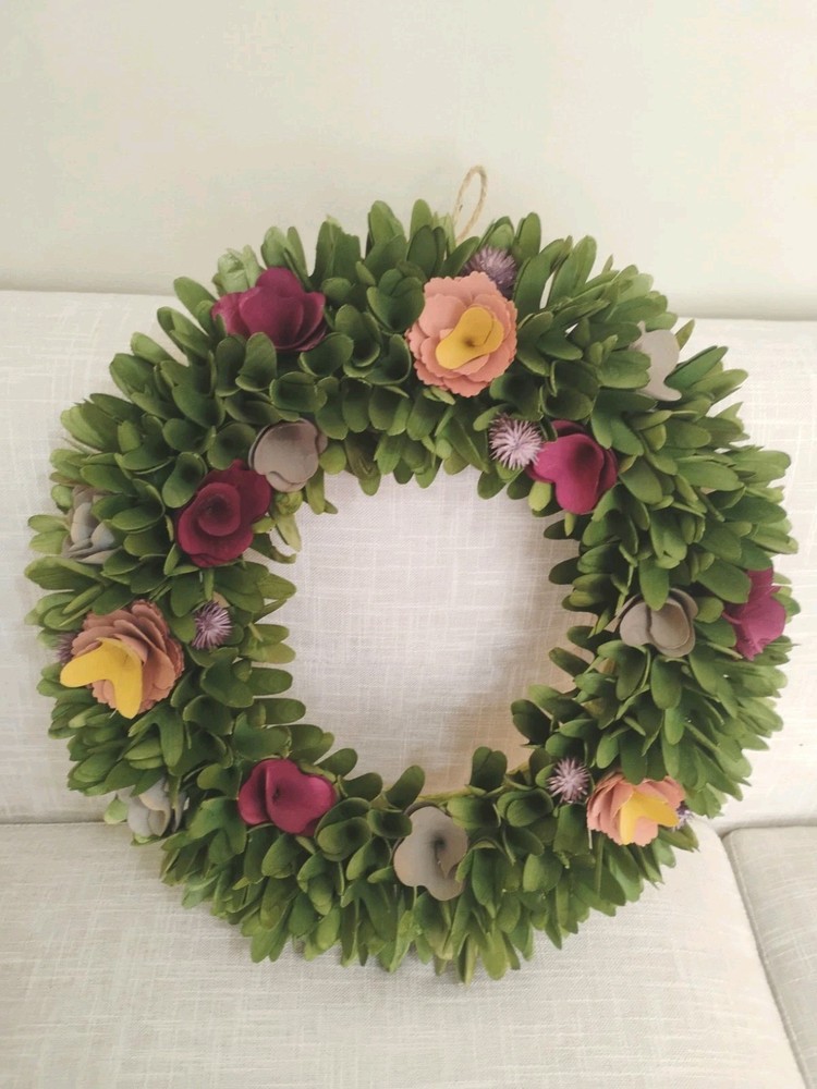 18 in Summer Wreath with Magenta Gray Curled Wood Cut Flowers Green Leaves