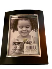 NEW Burnes of Boston 3.5″ x 5″ Black Picture Photo Frame Silver Trim With Box