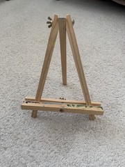 Small Wood Display Easel Art Picture Display Stand 7.75 In H X 7 In