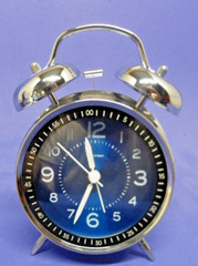 Peakeep Loud Alarm Clock for Heavy Sleepers Adults, Metal 4 Inches Twin Bell