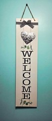 Welcome Vertical 24″x6″ – Heart sign plaque Home Decoration