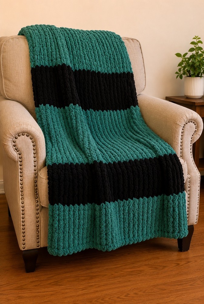 Chunky Yarn Throw Blanket