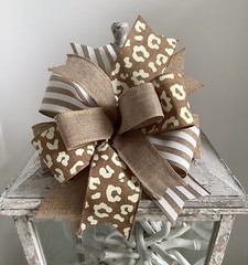 10″ Leopard Wreath Bow, Everyday Bow, Leopard Lantern Bow – Handmade