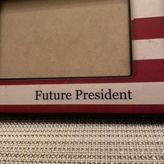 AMERICA 250 !Red, White & Blue Flag Picture Frame W/»Future President» 8.5”