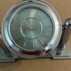 SKYWALKER RANCH Silver Round Analog Desk Clock NEEDS BATTERIES