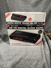 Vintage Electronic Alarm Clock Radio AM FM Model Tested Working Vintage 80’s!